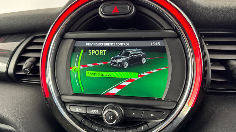 MINI Hatchback 1.5 Cooper II 5dr Auto [Chili Pack] Petrol Hatchback